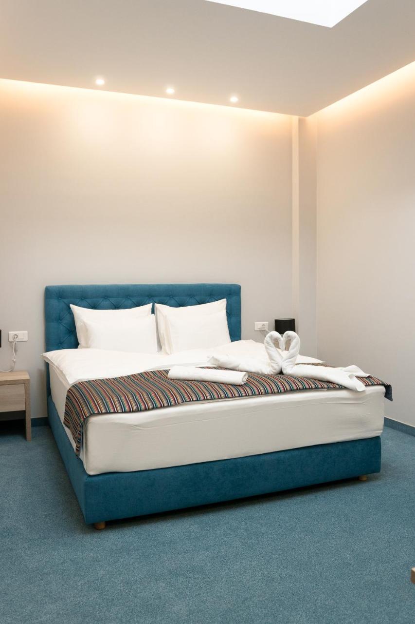 Hotel Jelena Banja Luka Ngoại thất bức ảnh