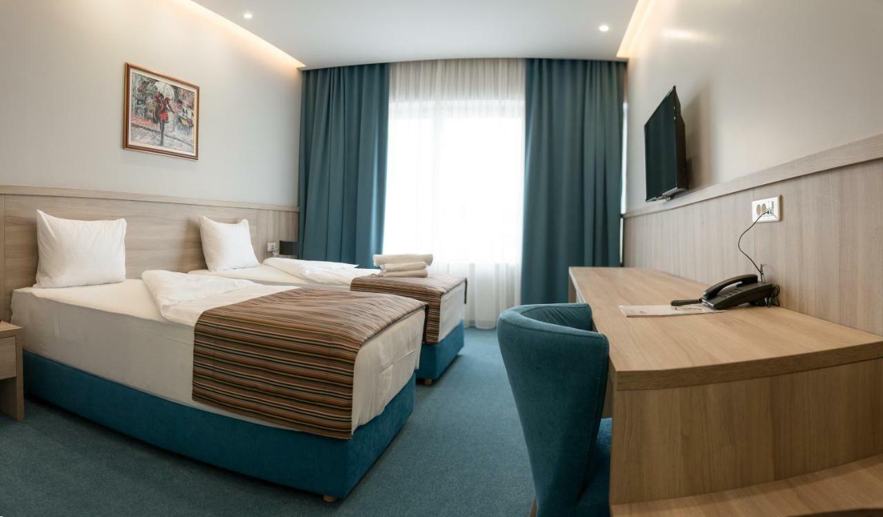 Hotel Jelena Banja Luka Ngoại thất bức ảnh