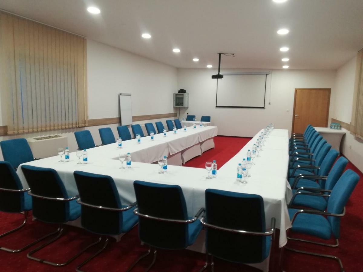 Hotel Jelena Banja Luka Ngoại thất bức ảnh