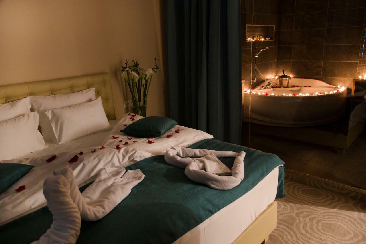 Hotel Jelena Banja Luka Ngoại thất bức ảnh